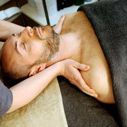 Fisioterapeuta experimentado en salud integral